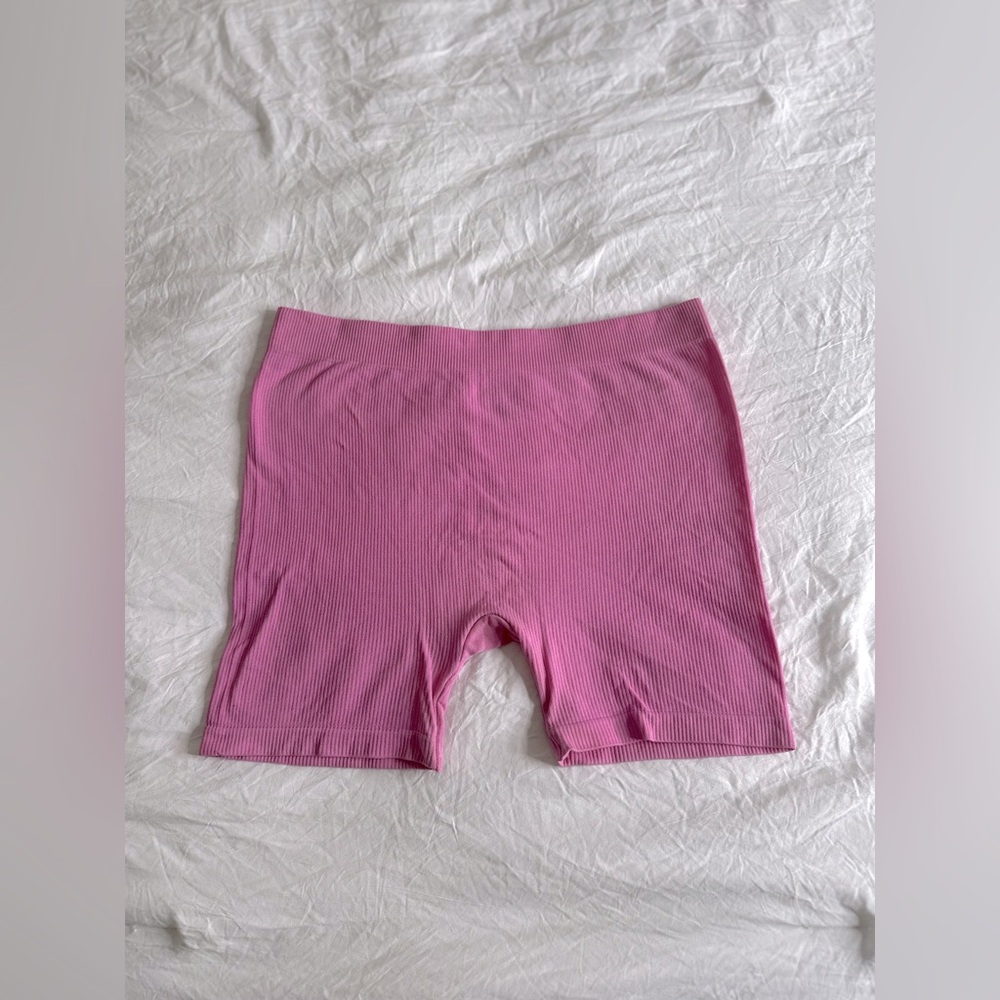 Rue 21 pink seamless pink shorts Size Medium